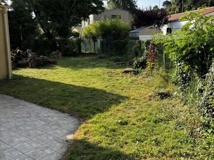 Clôture panneaux bois sans cadre à Saint Brévin